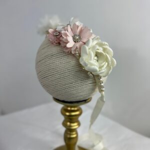 Diadema Dorada con Flores y Perlas