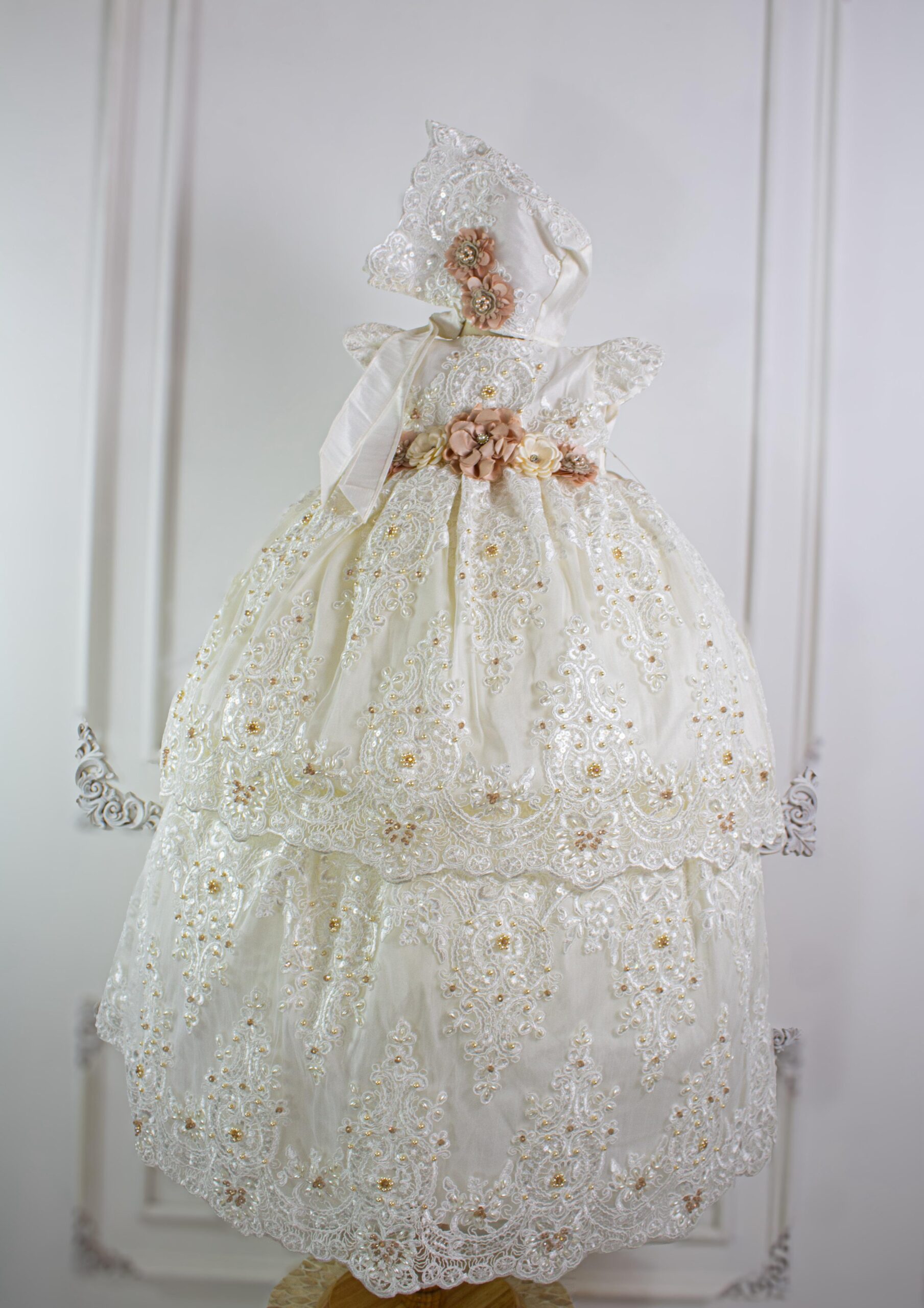 Modelo Daniela ivory alta gama