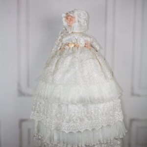 Modelo Elvira ivory alta gama